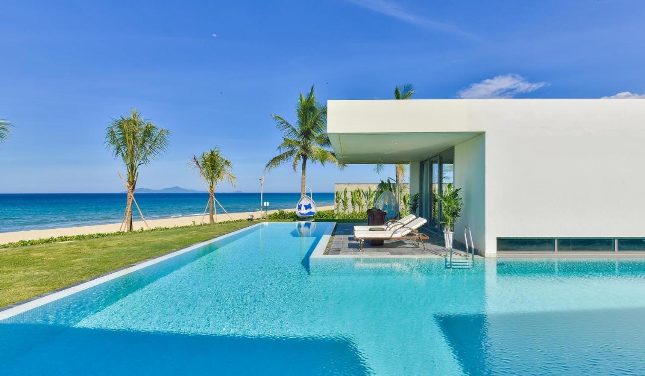 Deluxe Beach Villas By Danatrip Da Nang Luaran gambar