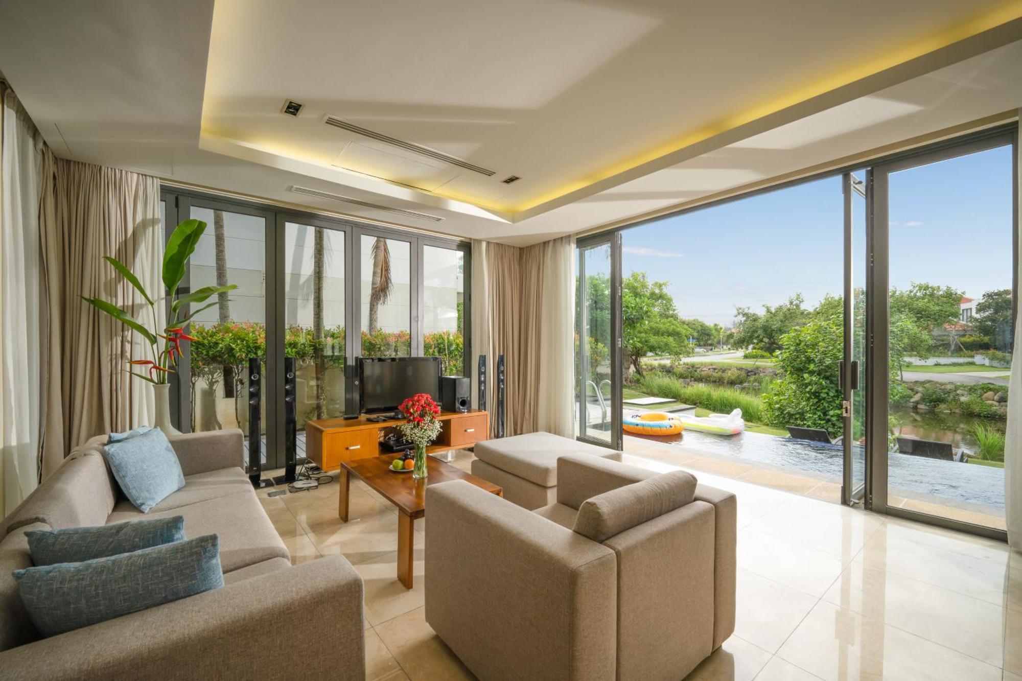 Deluxe Beach Villas By Danatrip Da Nang Luaran gambar