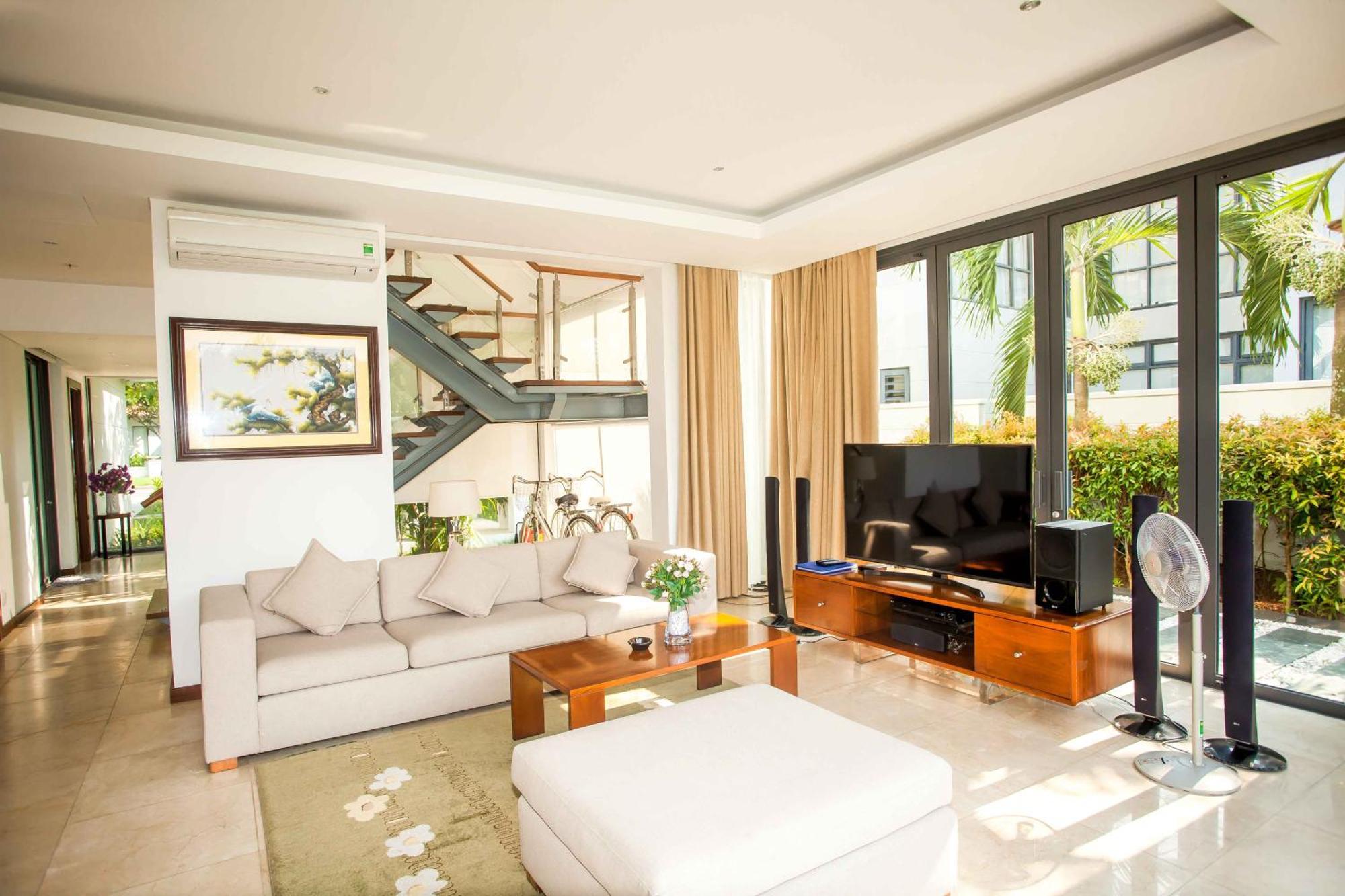 Deluxe Beach Villas By Danatrip Da Nang Luaran gambar